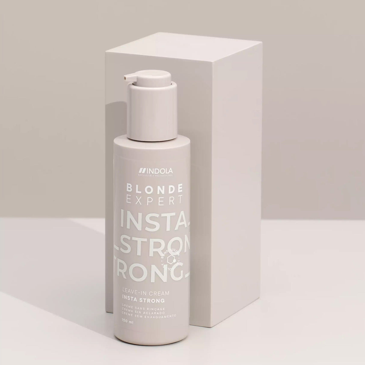 Indola Blonde Expert InstaStrong Leave-In Cream 145ml – Cremă fără clătire cu tehnologie Bond, protecție termică și întărire instantă pentru părul blond, sensibil sau tratat chimic
