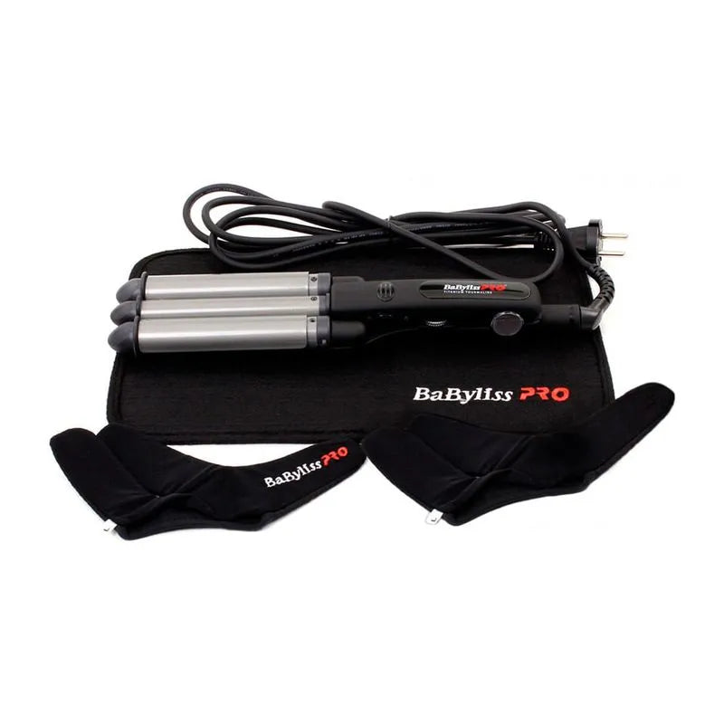 Ondulatorul profesional BaBylissPRO Triple Barrel, unealta perfectă pentru valuri rezistente.